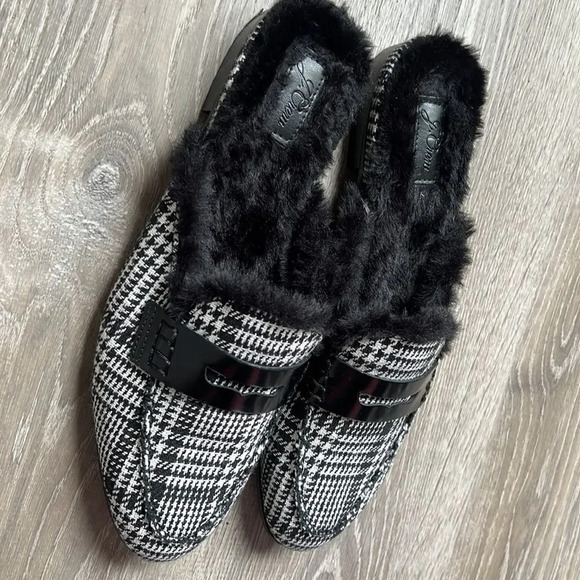 J.Crew Academy Loafer Mule with Faux Fur Lining Black/ Ivory Plaid Fabric - Picture 7 of 9